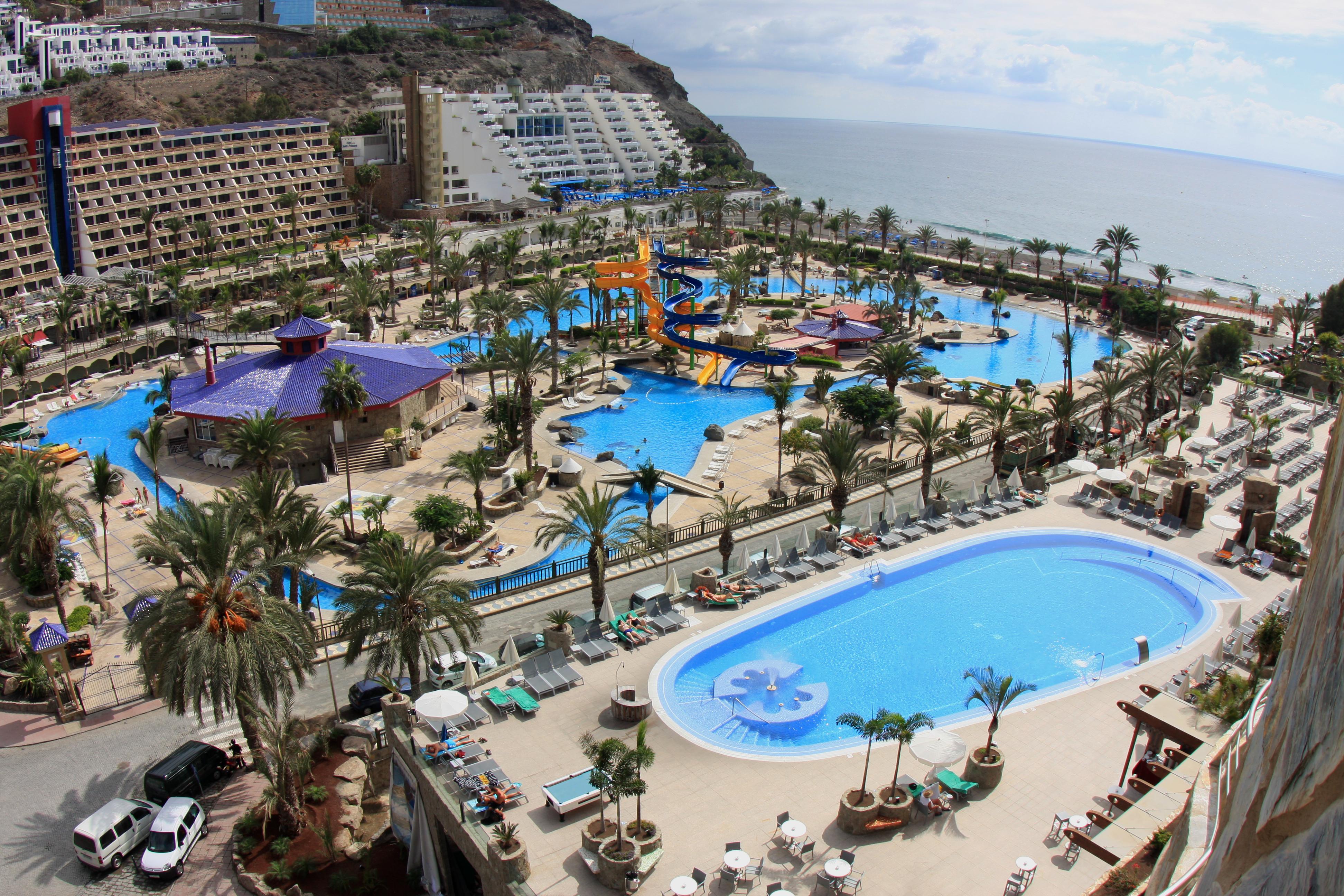 Hotel Livvo Valle Taurito & Aquapark Buitenkant foto