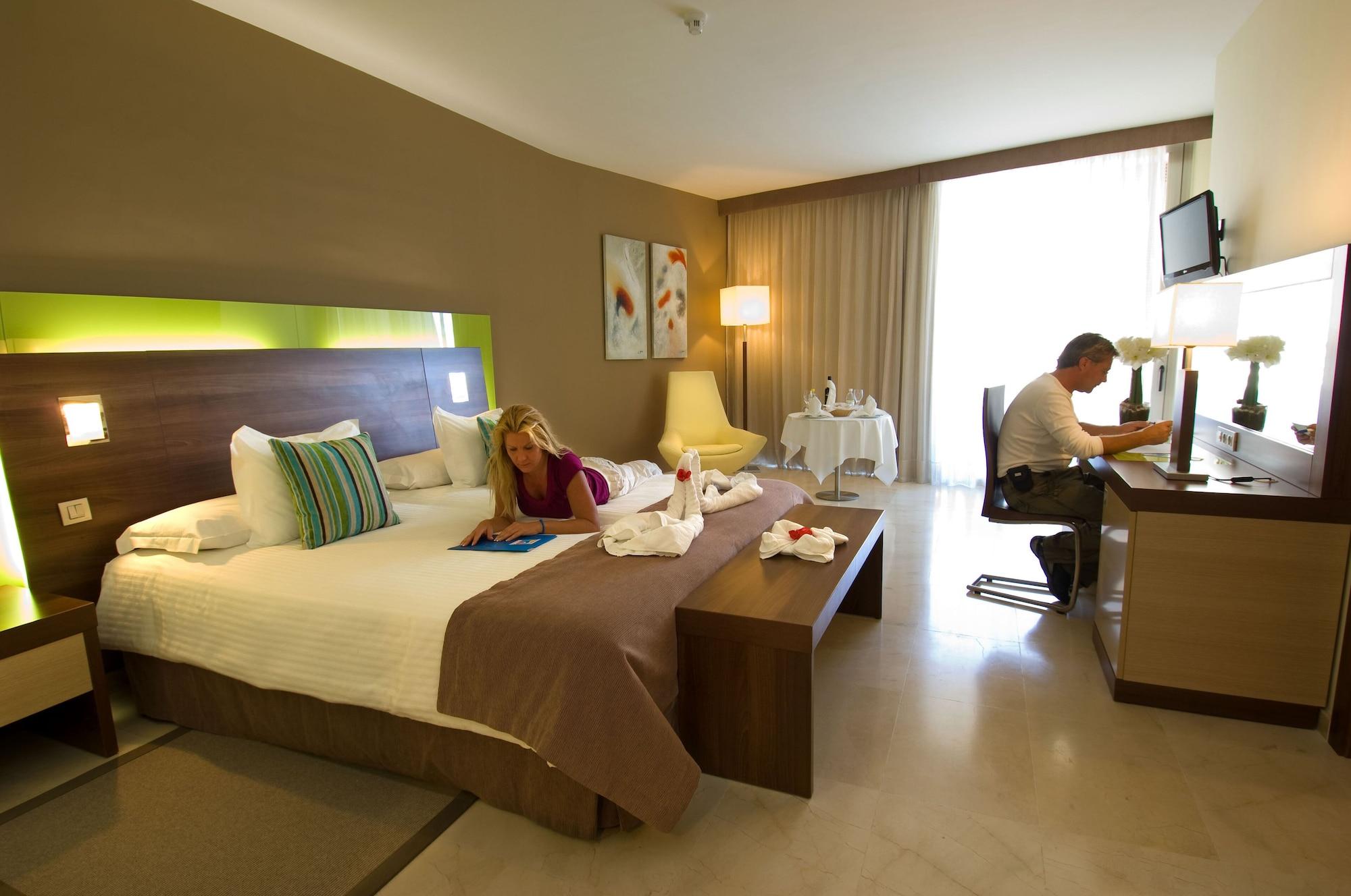 Hotel Livvo Valle Taurito & Aquapark Buitenkant foto